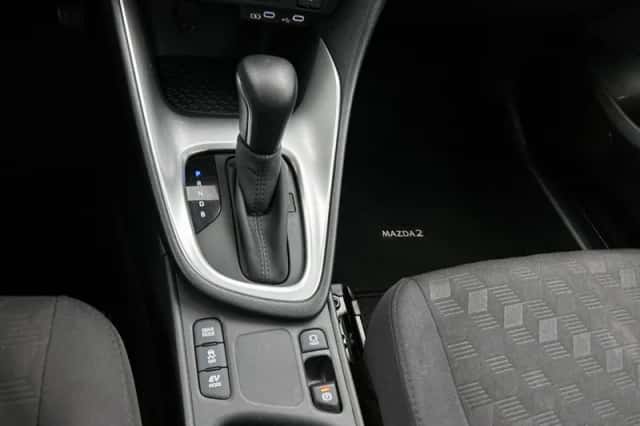 Mazda 2_Hybrid (2024) thumbnail 10