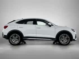 Audi Q3 (2021) thumbnail 10