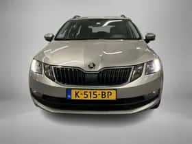 Škoda Octavia (2019) thumbnail 5