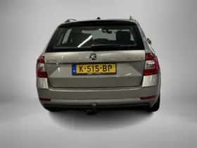 Škoda Octavia (2019) thumbnail 6
