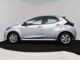Mazda 2_Hybrid (2024) thumbnail 3