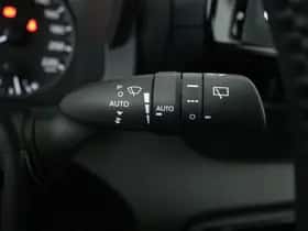 Mazda 2_Hybrid (2024) thumbnail 8