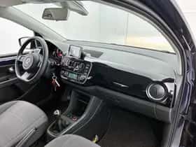 Volkswagen Up! (2016) thumbnail 6