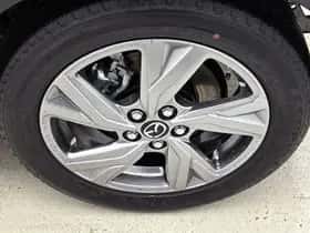 Mazda 2_Hybrid (2025) thumbnail 22