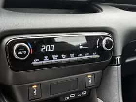 Mazda 2_Hybrid (2025) thumbnail 9