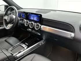 Mercedes-Benz EQB (2024) thumbnail 6