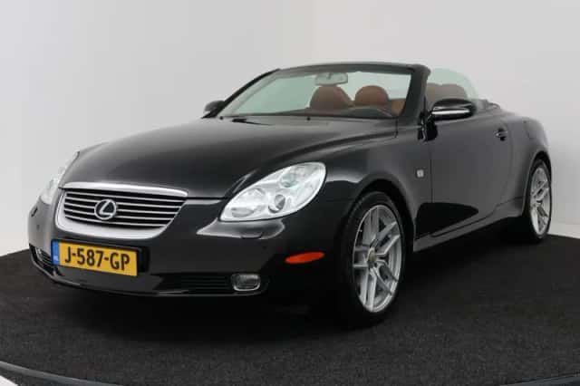 Lexus SC (2004) thumbnail 1