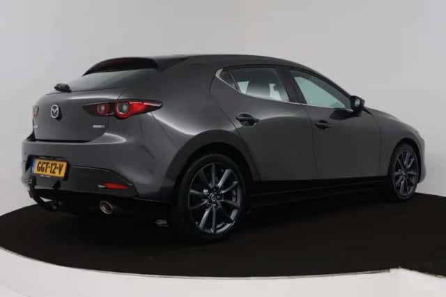 Mazda 3 (2024) thumbnail 3