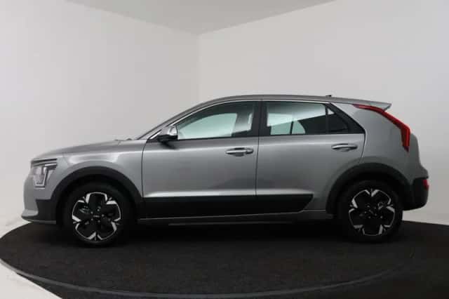 Kia Niro EV (2024) thumbnail 3