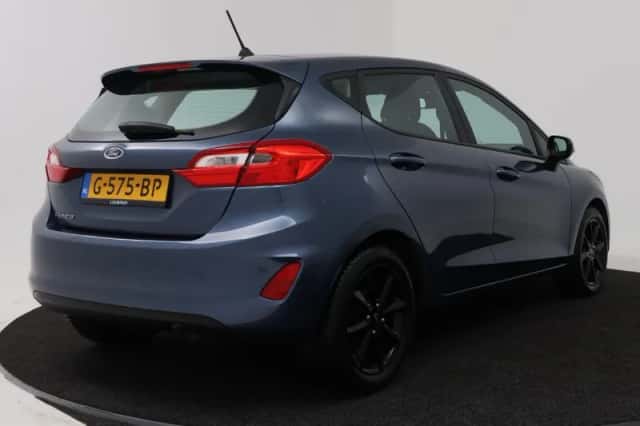 Ford Fiesta (2019) thumbnail 2