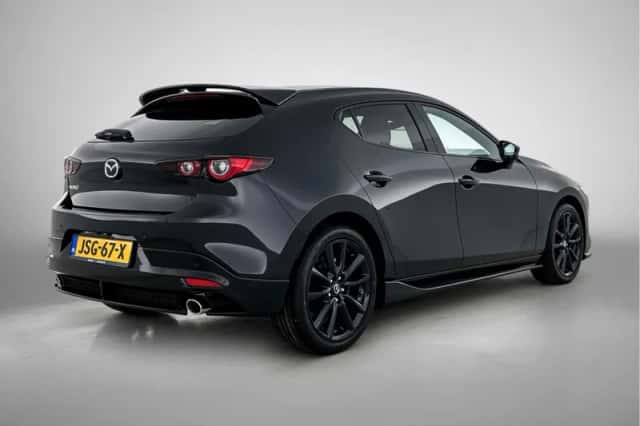 Mazda 3 (2025) thumbnail 2