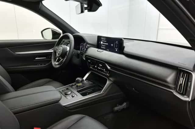 Mazda CX-80 (2025) thumbnail 6