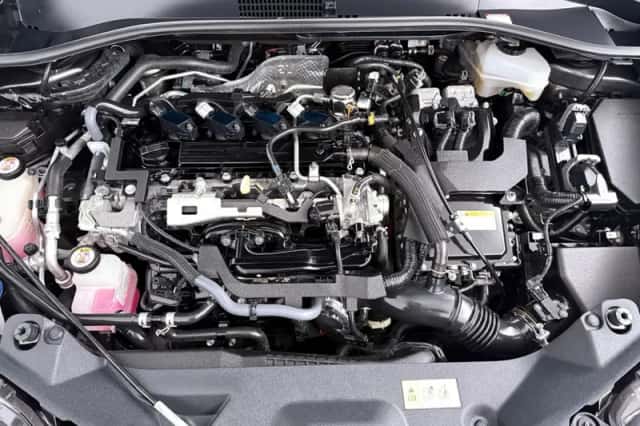 Toyota C-HR (2021) thumbnail 14