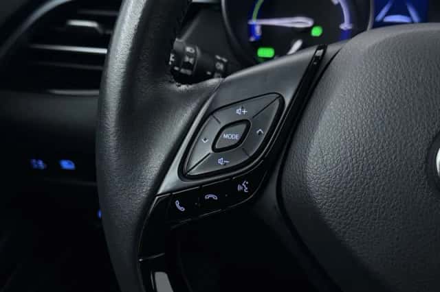 Toyota C-HR (2021) thumbnail 21