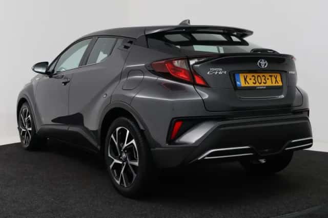 Toyota C-HR (2021) thumbnail 24