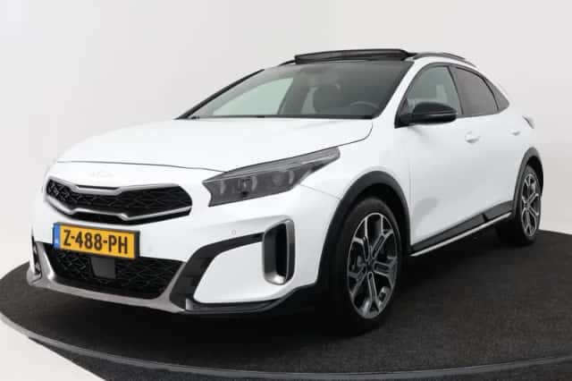 Kia XCeed (2023) thumbnail 1