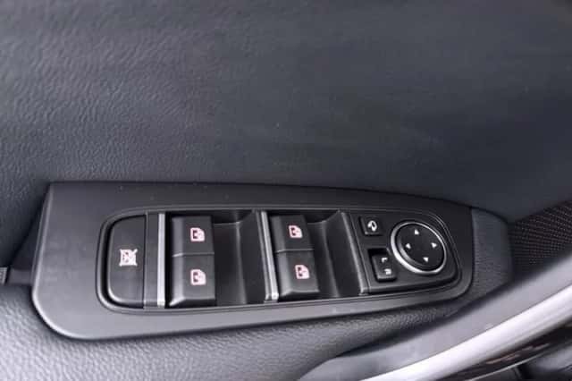 Kia XCeed (2023) thumbnail 4