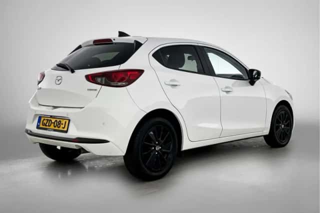 Mazda 2 (2024) thumbnail 2