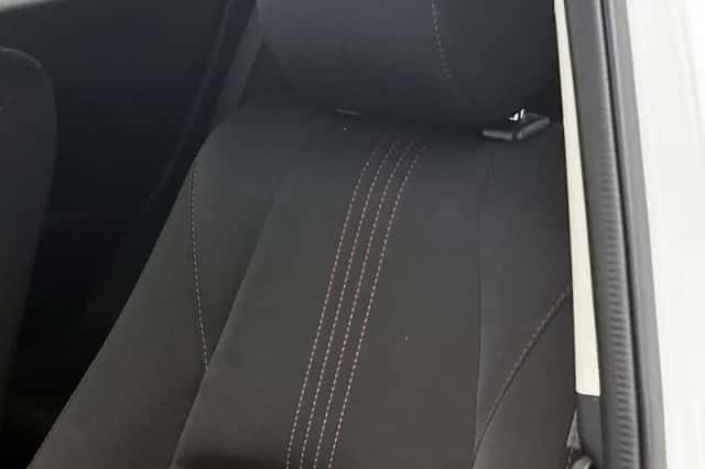 Mazda 2 (2024) thumbnail 31