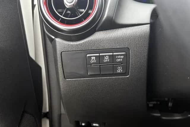 Mazda 2 (2024) thumbnail 32