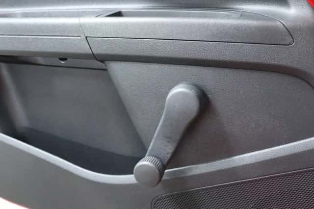 SEAT Mii (2013) thumbnail 12