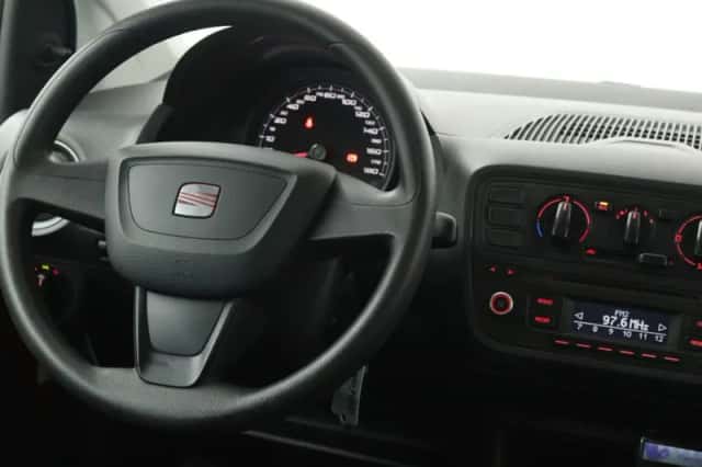 SEAT Mii (2013) thumbnail 5
