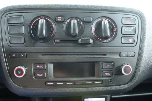 SEAT Mii (2013) thumbnail 8