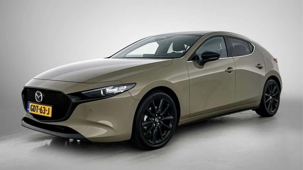 Mazda 3 (2024) — foto 1