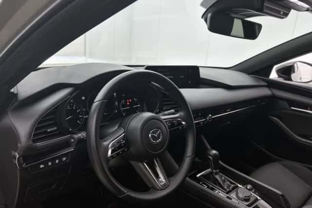 Mazda 3 (2024) thumbnail 33