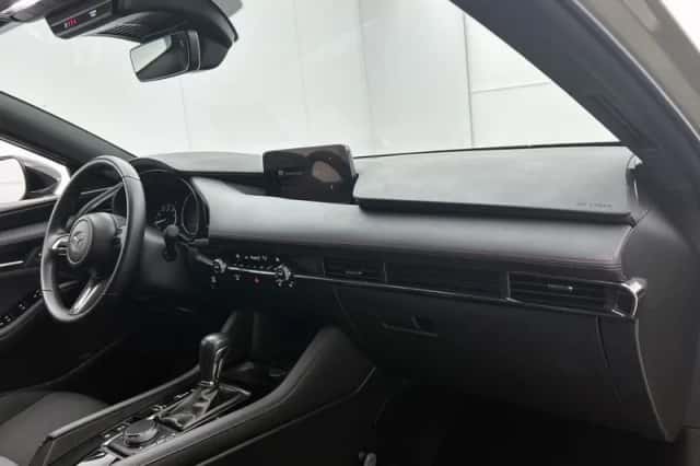 Mazda 3 (2024) thumbnail 6