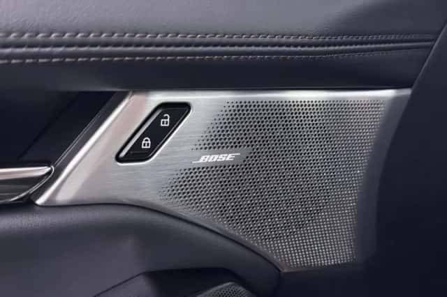 Mazda 3 (2022) thumbnail 5