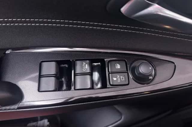 Mazda 2 (2019) thumbnail 4
