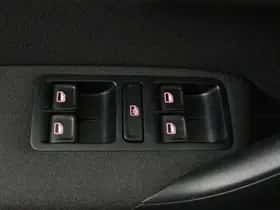Volkswagen Polo (2016) thumbnail 4