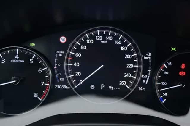 Mazda 3 (2023) thumbnail 6
