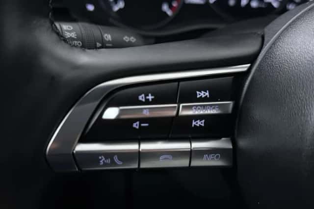 Mazda 3 (2023) thumbnail 9