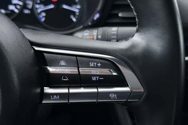 Mazda 3 (2023) thumbnail 10