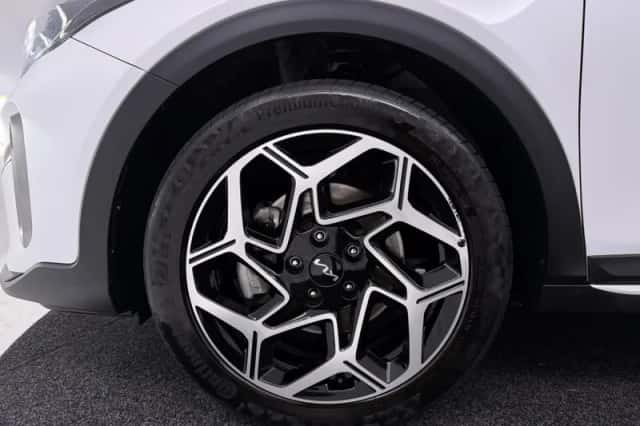 Kia XCeed (2025) thumbnail 4