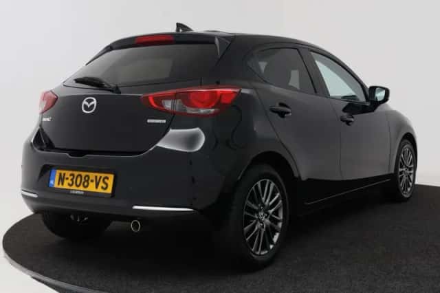 Mazda 2 (2022) thumbnail 2
