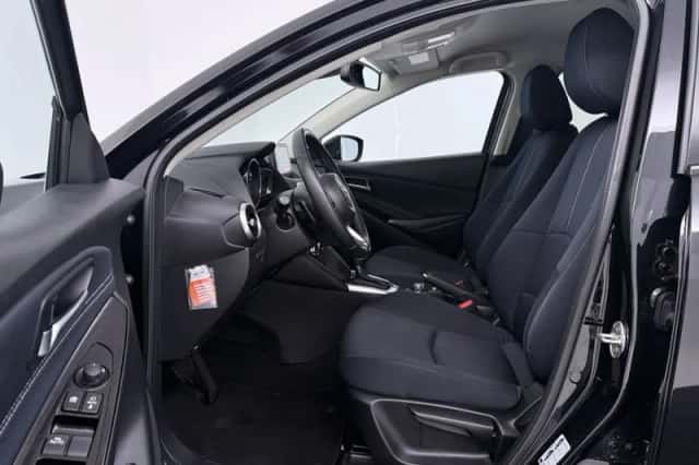 Mazda 2 (2022) thumbnail 6
