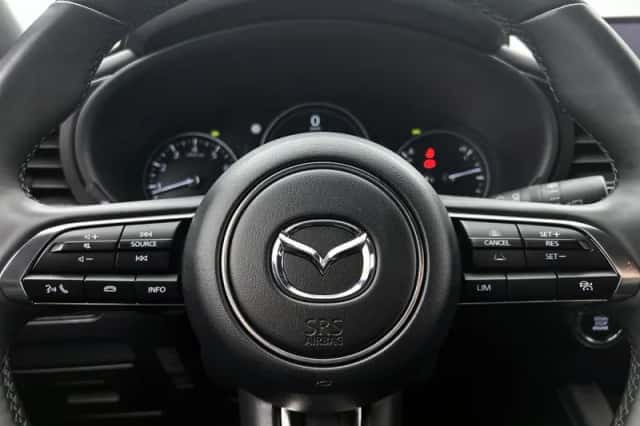 Mazda 3 (2025) thumbnail 17