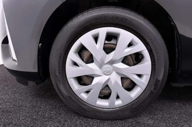 Toyota Yaris (2020) thumbnail 15