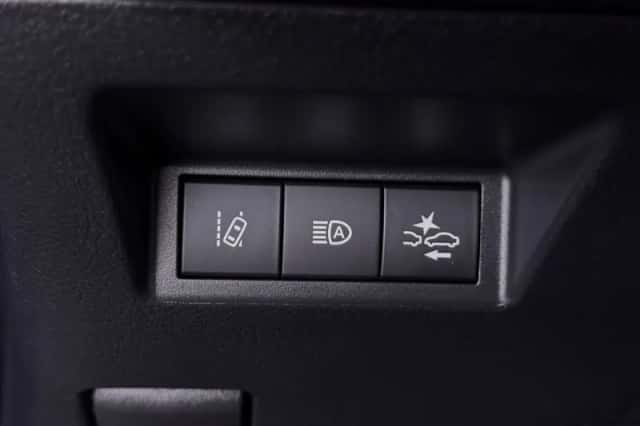 Toyota Yaris (2020) thumbnail 18