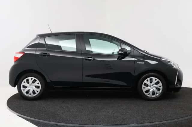 Toyota Yaris (2020) thumbnail 20