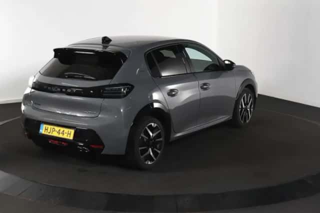 Peugeot 208 (2025) thumbnail 2