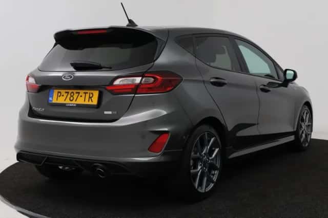 Ford Fiesta (2022) thumbnail 2