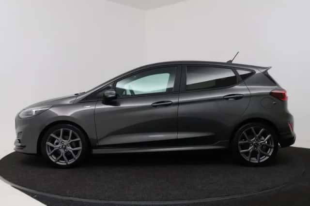 Ford Fiesta (2022) thumbnail 3