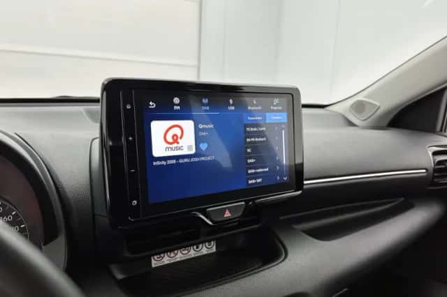 Mazda 2_Hybrid (2024) thumbnail 7