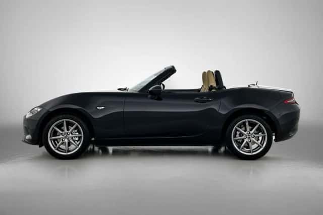 Mazda MX-5 (2025) thumbnail 3