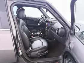 MINI Countryman (2013) thumbnail 23