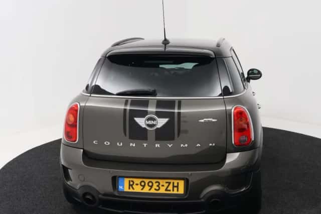 MINI Countryman (2013) thumbnail 25